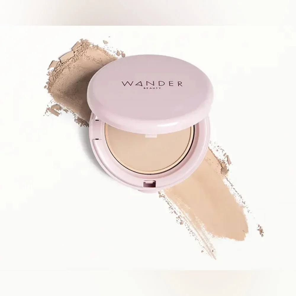 Wander Beauty Wanderlust Powder Foundation in Light, 9g/0.31oz